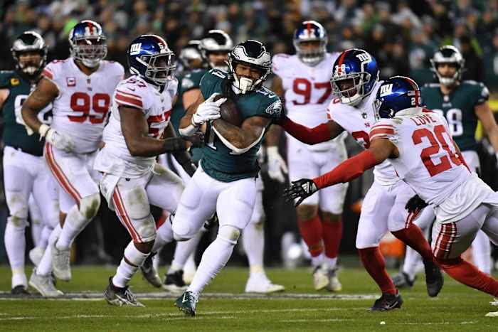 Kenny Gainwell looks for running room in a game against the New York Giants last year